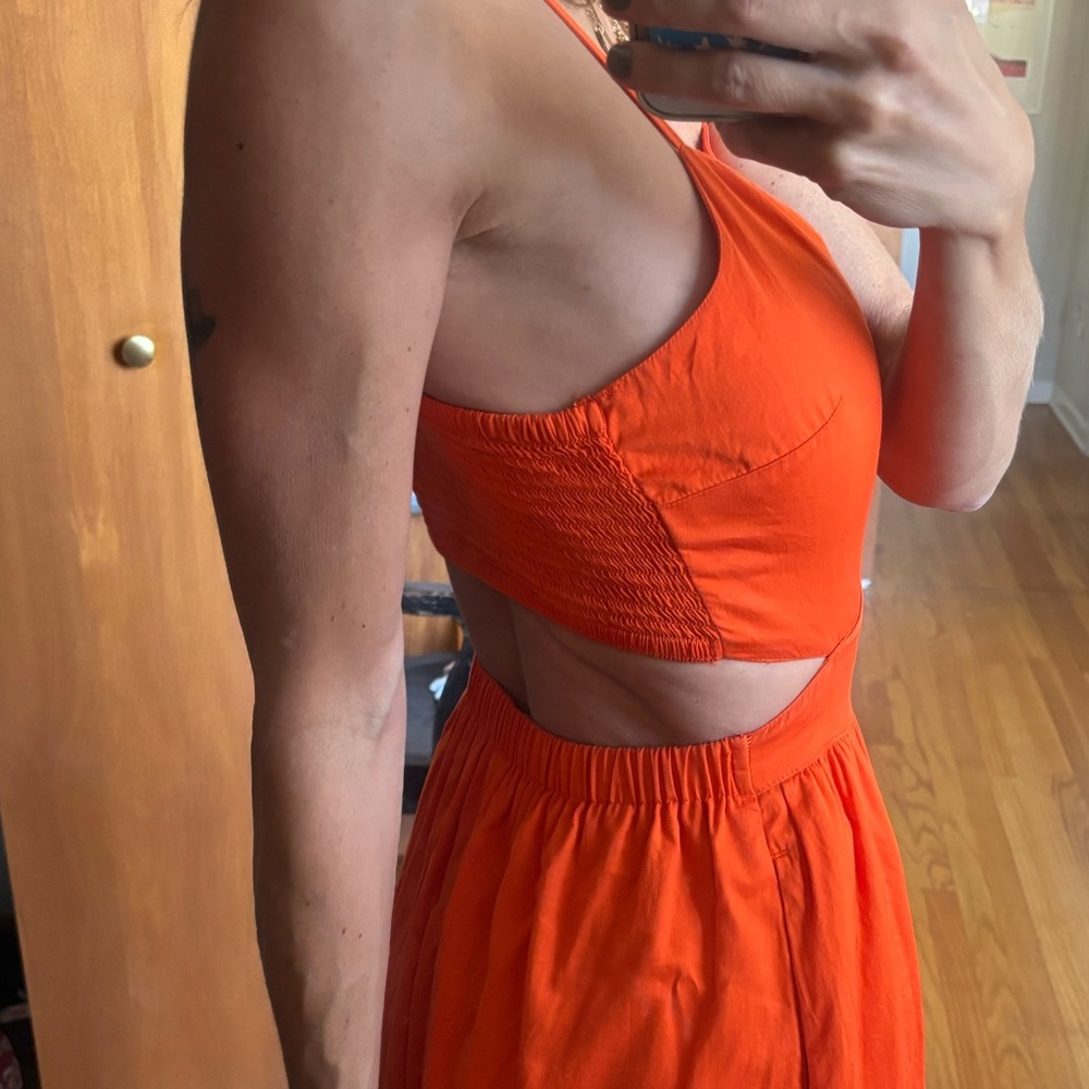 the Drop Cutout Orange Midi Dress- XS - Picture 8 of 9